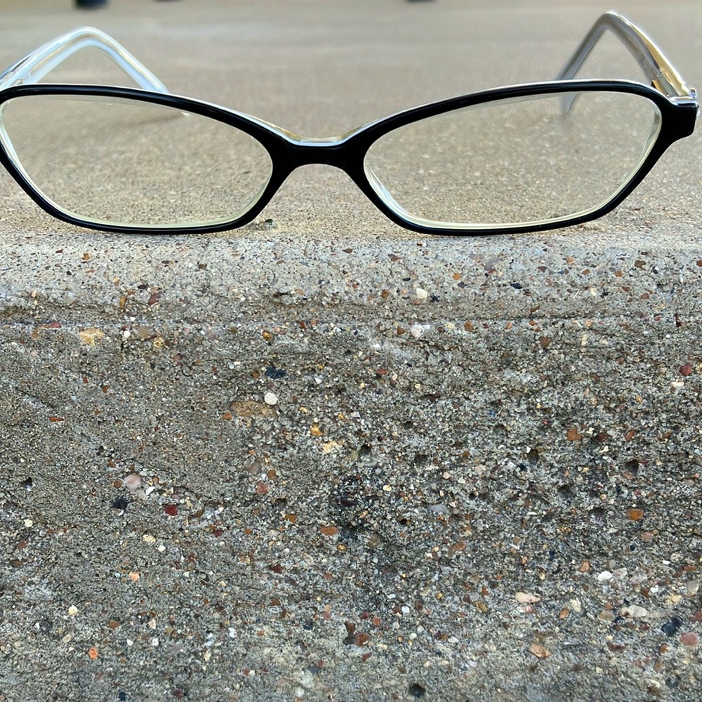 Guess glasses
